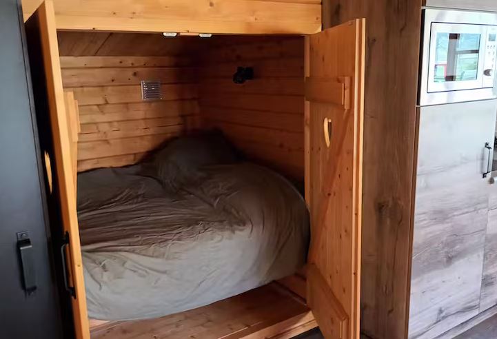 Blokhut 2 personen | Chirstelijke camping De Beukenhof Tiendeveen
