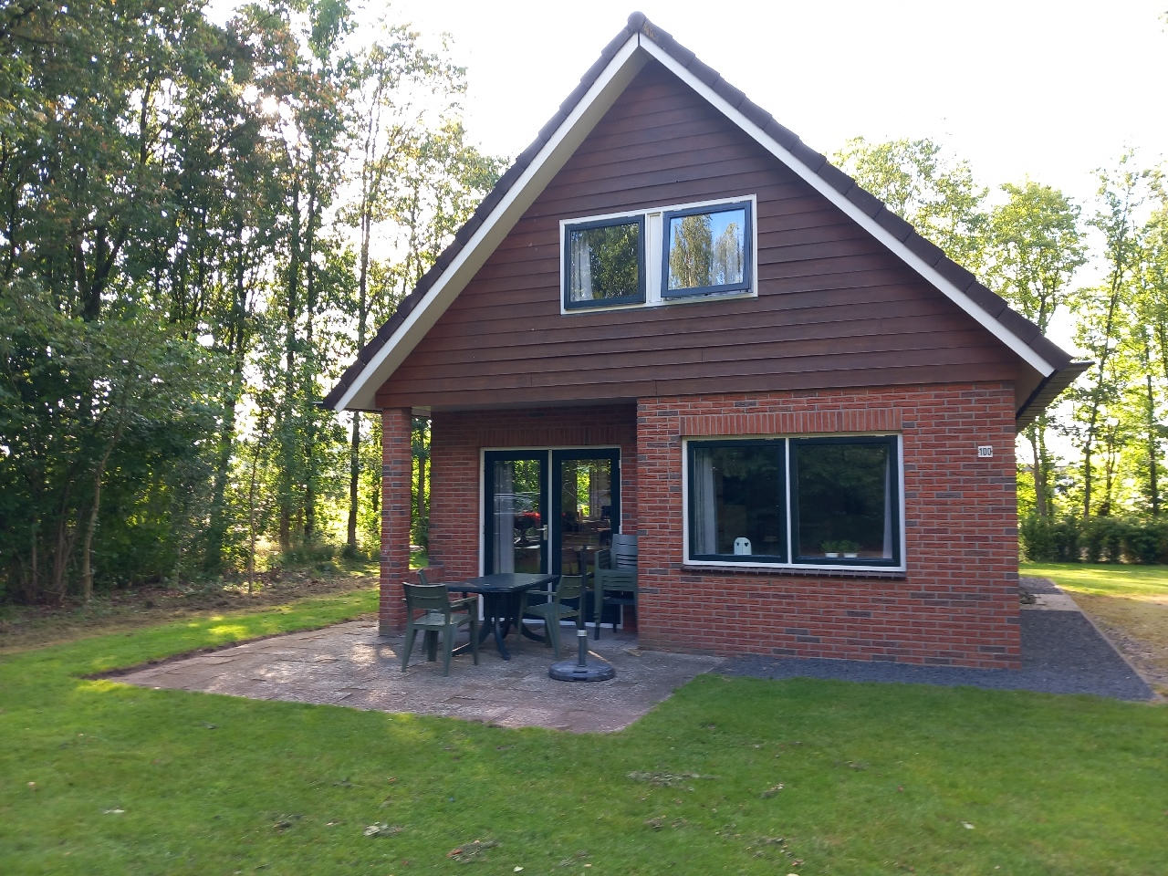 8 persoons ruime, sfeervolle en kindvriendelijke bungalow Hoge Hexel