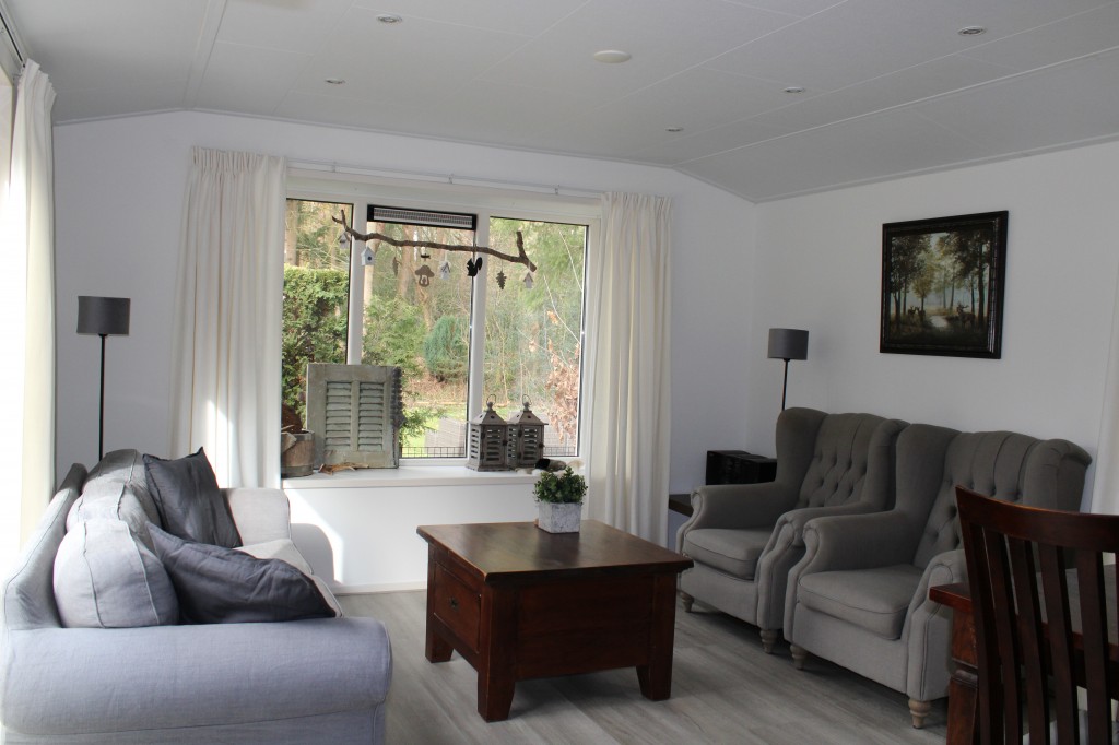 Op mooi en rustig bospark, 4 pers chalet