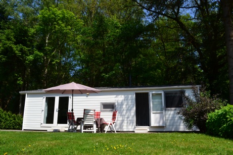 Op mooi en rustig bospark, 4 pers chalet