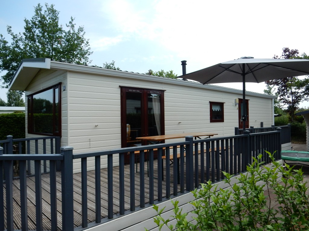 Luxe chalet 6 personen op camping De Oldemeyer in Rheeze (Hardenberg)