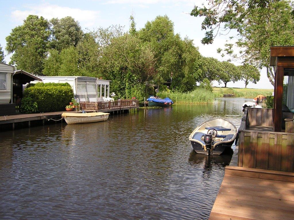 Luxe 2 tot 8 persoons chalet aan het water