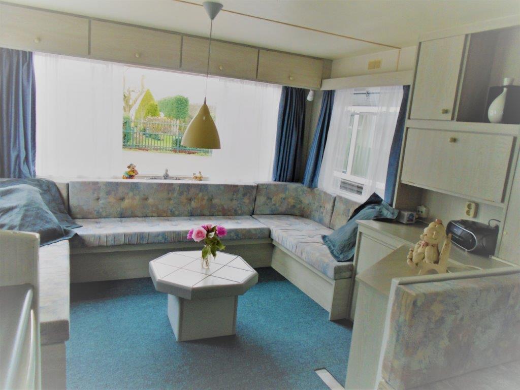Stacaravan op camping de Vijverhof te Ommeren